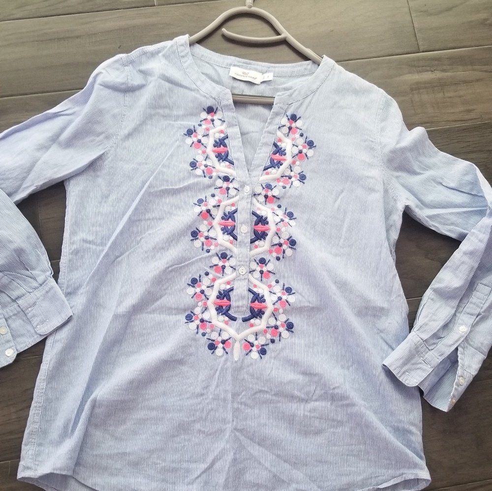 Vineyard Vines quarter sleeve blue stripe blouse